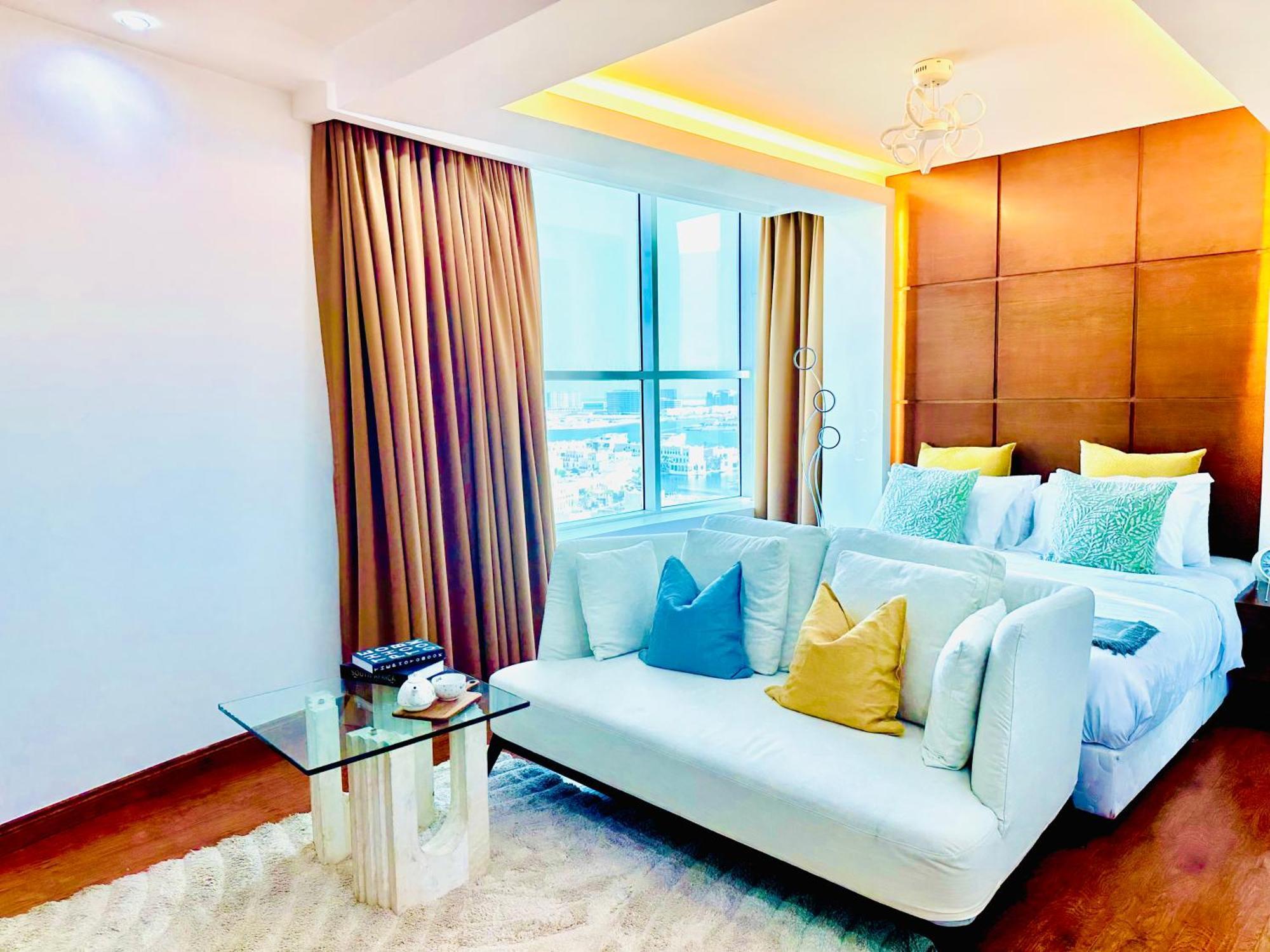 Saxophone Suites Muharraq Kültér fotó
