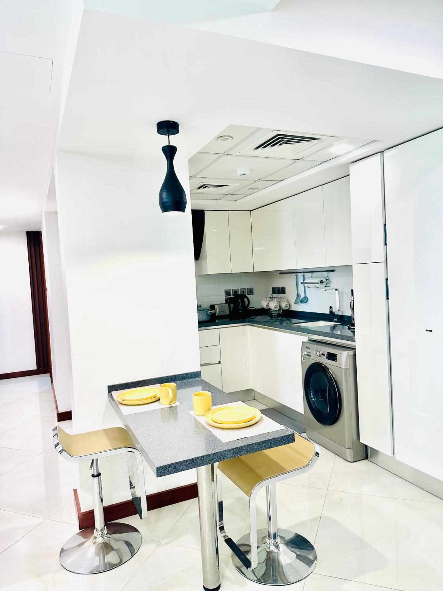 Saxophone Suites Muharraq Kültér fotó