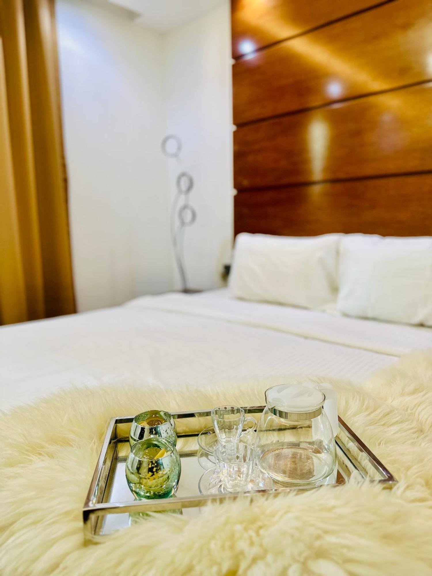 Saxophone Suites Muharraq Kültér fotó