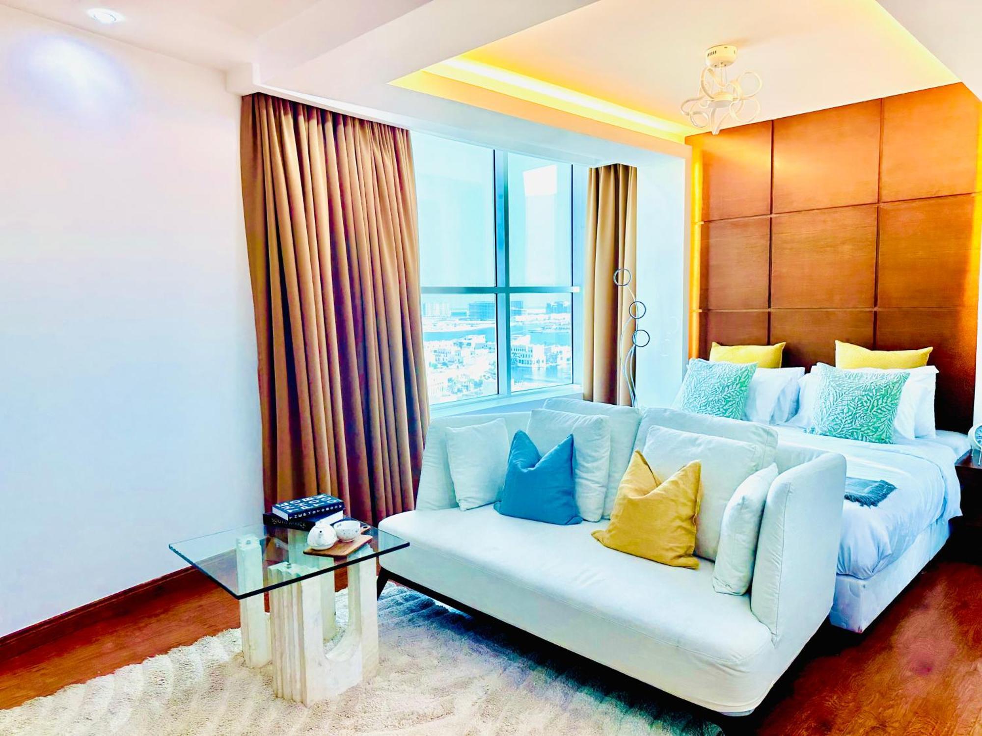 Saxophone Suites Muharraq Kültér fotó